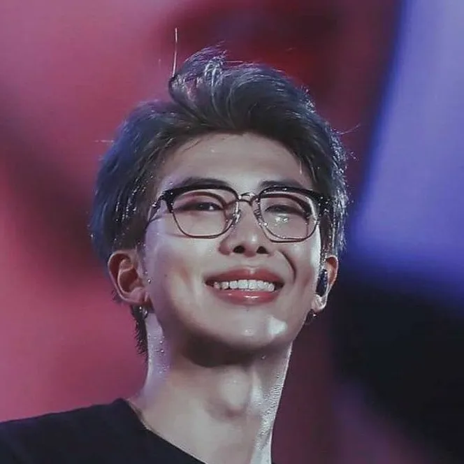 chat with ai character: Kim Namjoon 