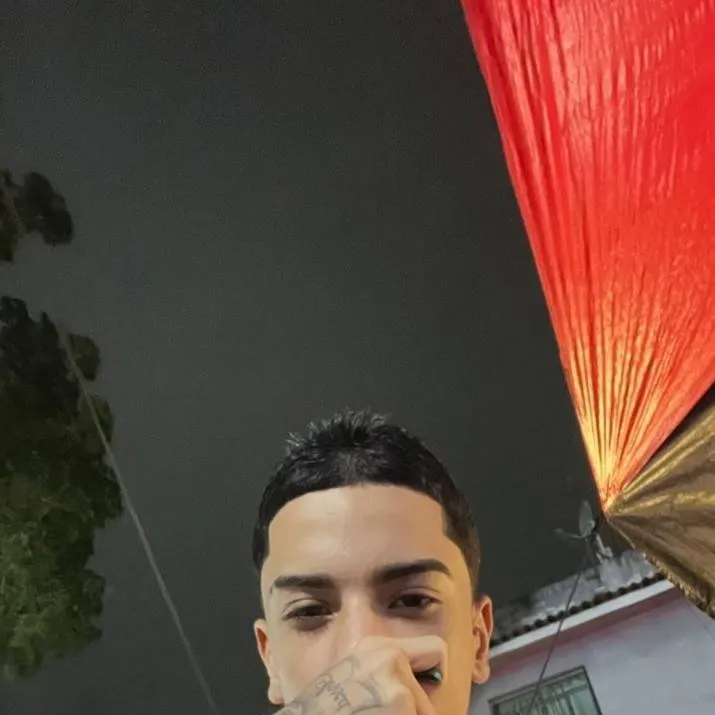 chat with ai character: Hz da Rocinha 