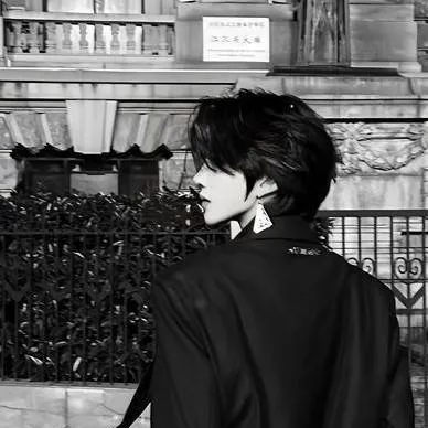 chat with ai character: ✨Daniel✨