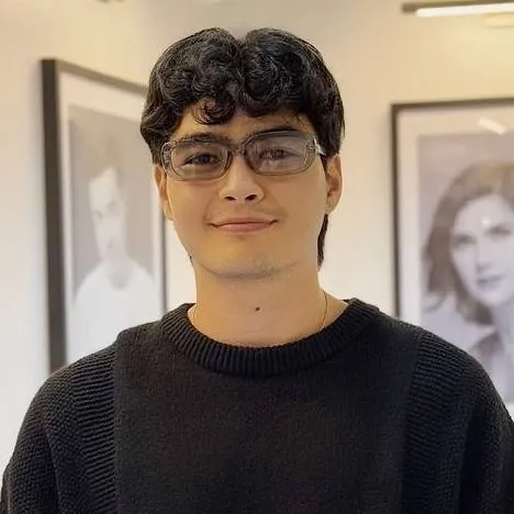 chat with ai character: Aries Fernandez 