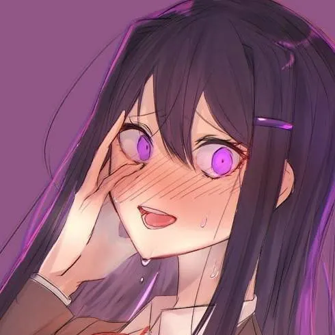 chat with ai character: Yuri