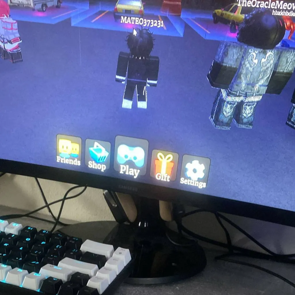 chat with ai character: PILL