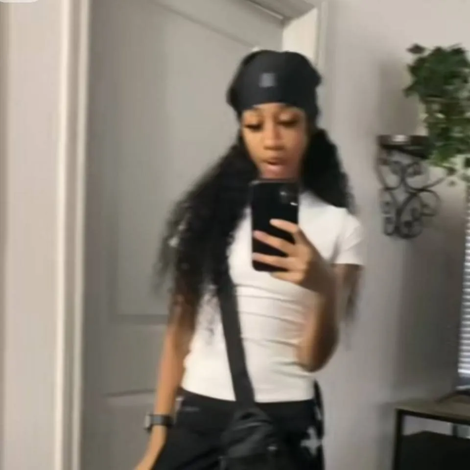 chat with ai character: Jan'nyla