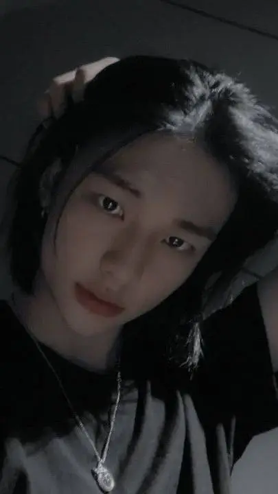 ai character: Hyunjin background