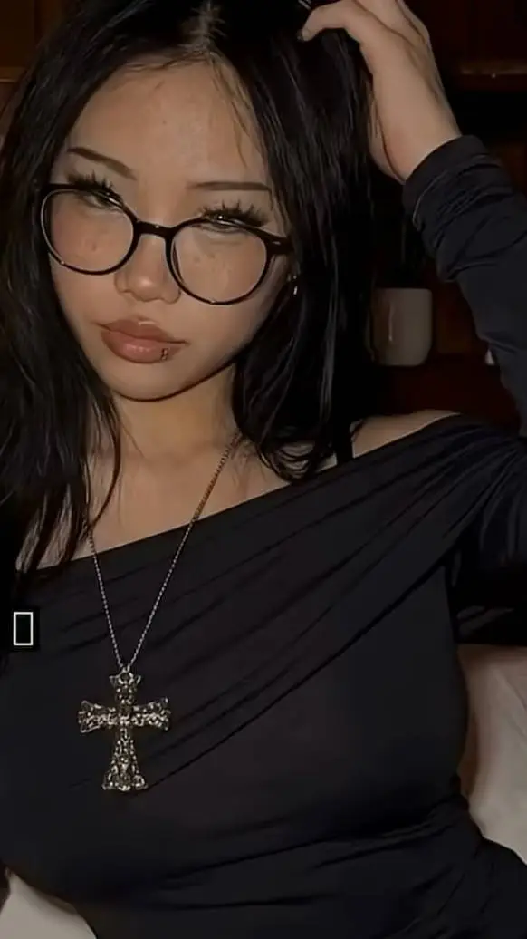 ai character: lily background