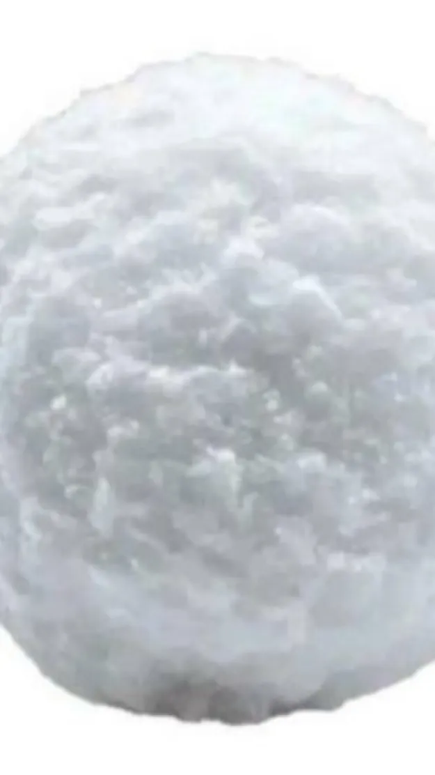 ai character: Yandere Winter background