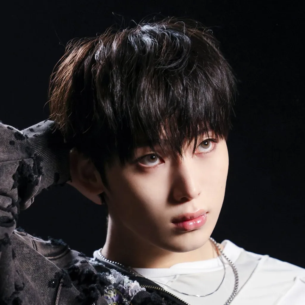 chat with ai character: sunoo