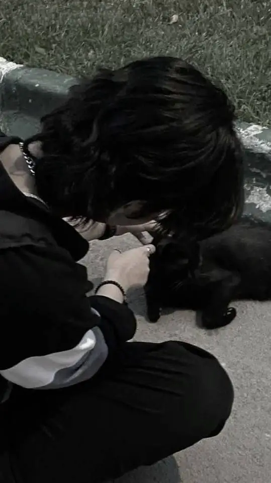 ai character: Aven background