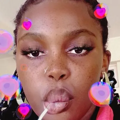 chat with ai character: Xayani 