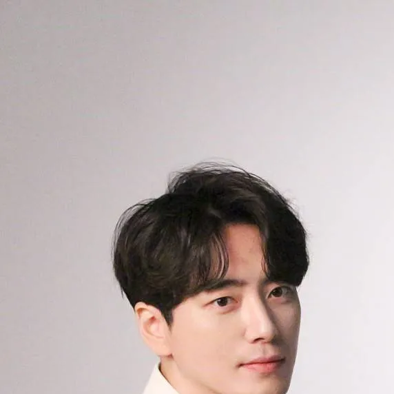 chat with ai character: papi renaka