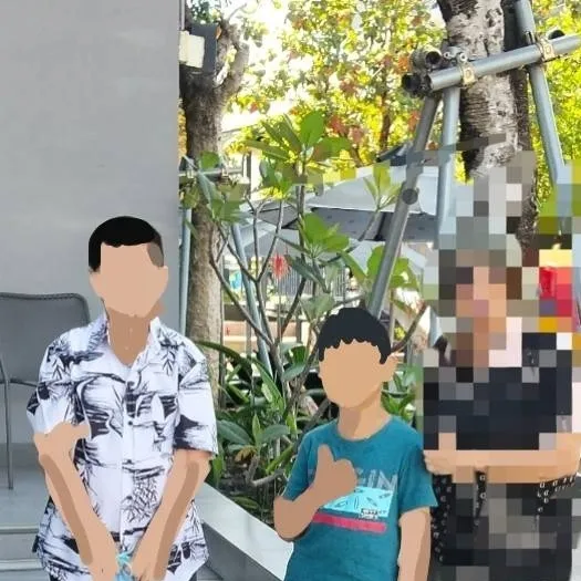 chat with ai character: nadin(ณดิน)