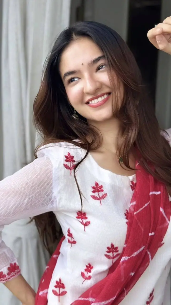 Talkie AI - Chat with Hafsa