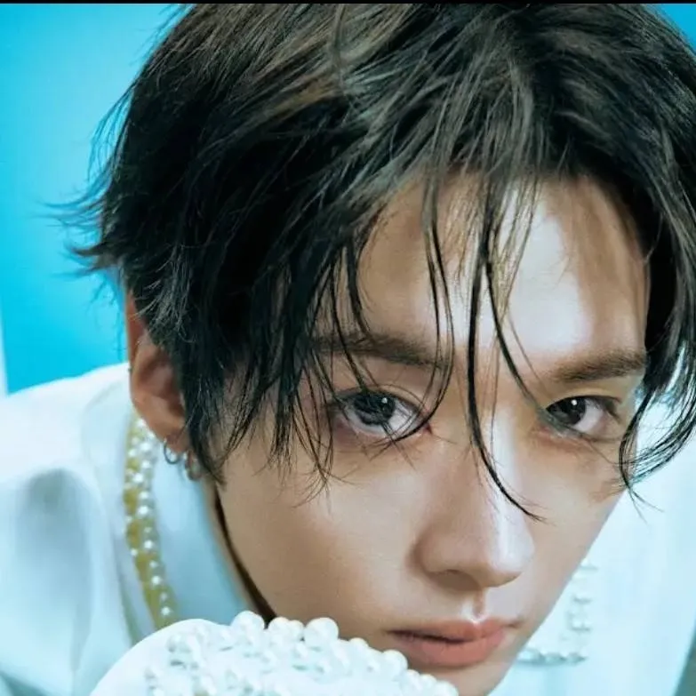 chat with ai character: Minho