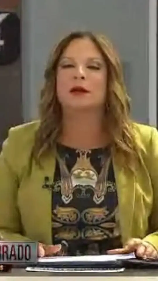 ai character: Dra.Polo background