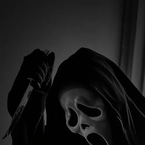 chat with ai character: Scream.
