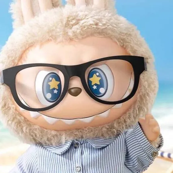 chat with ai character: labubu🤷‍♀️