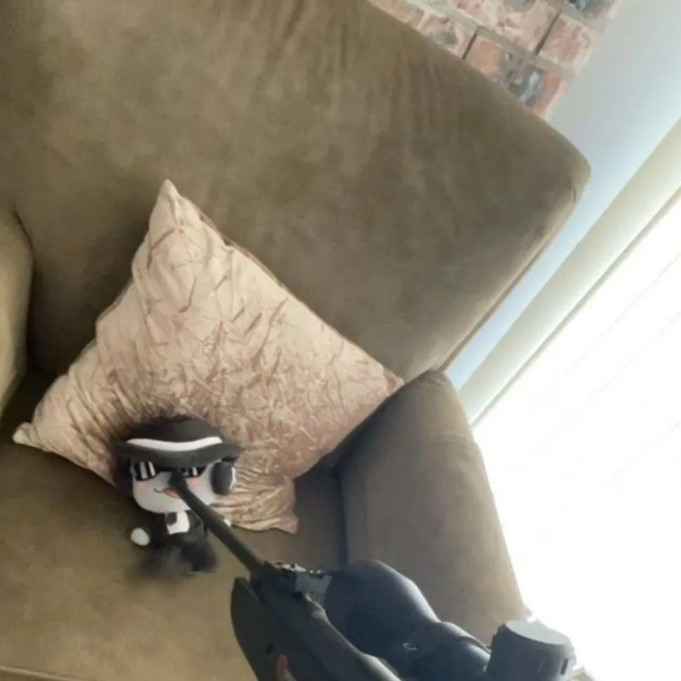 chat with ai character: chances plush👀?!