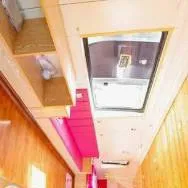 chat with ai character: jjk hotel bus