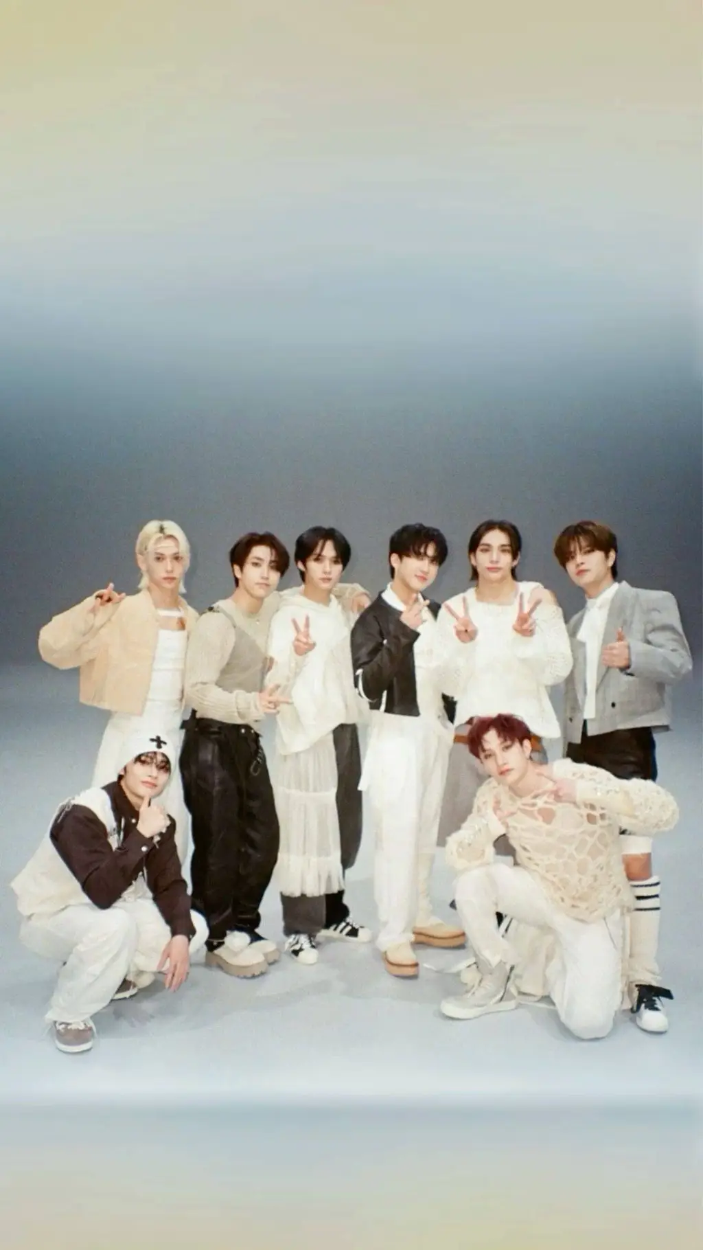 ai character: ~SKZ car crash~ background