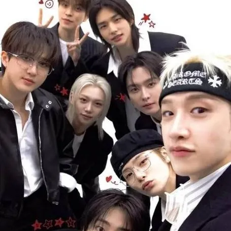 chat with ai character: Skz