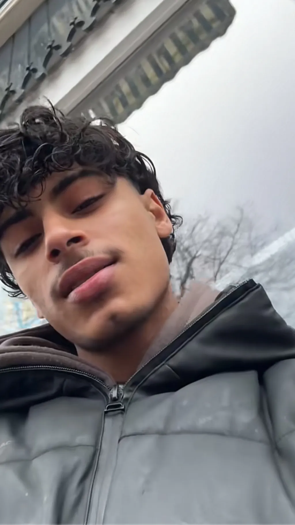 ai character: Yusuf  background