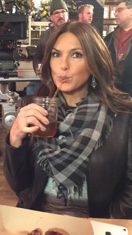 Talkie AI - Chat with Olivia Benson 