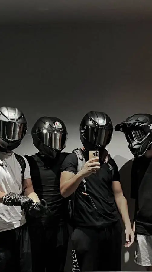 Talkie AI - Chat with biker friend y