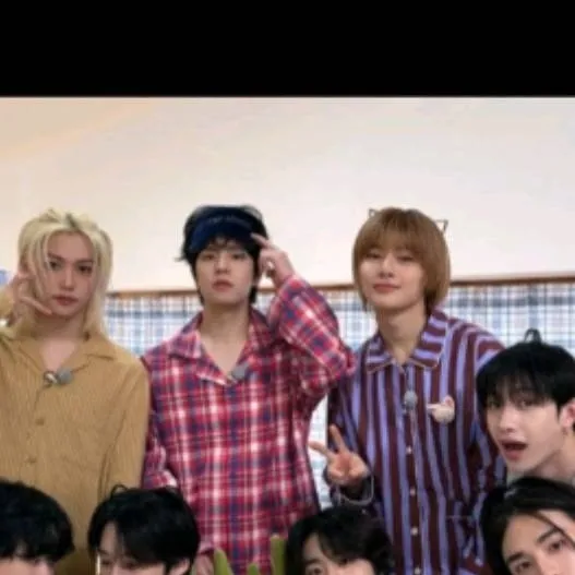 chat with ai character: skz