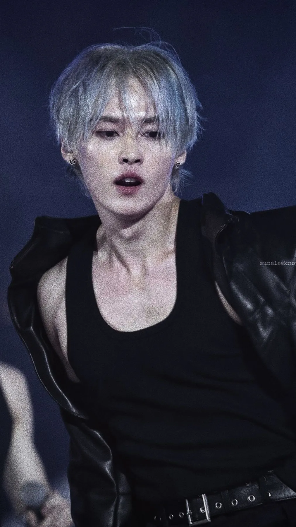 ai character: Lee know~ background