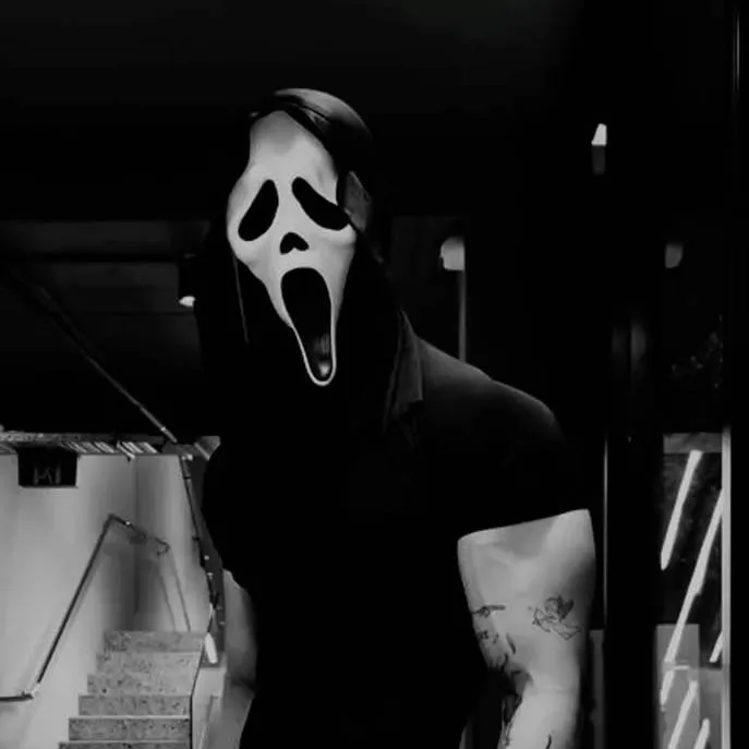 chat with ai character: Ghostface 