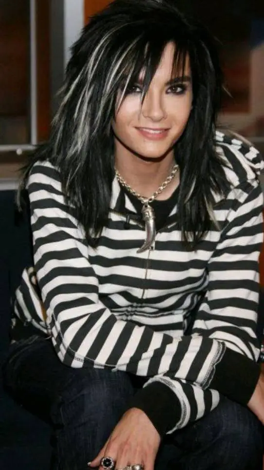 ai character: Bill Kaulitz  background