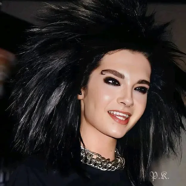 chat with ai character: Bill Kaulitz 