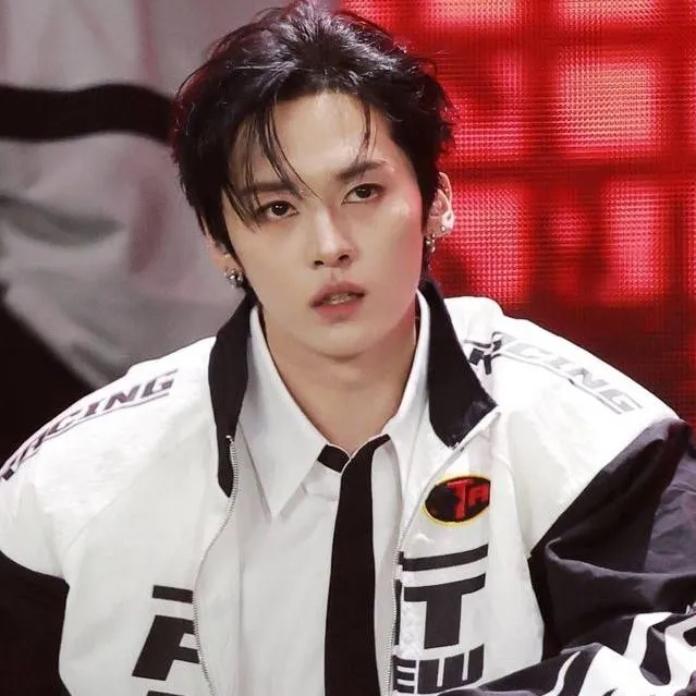 chat with ai character:  te ví, y cambió