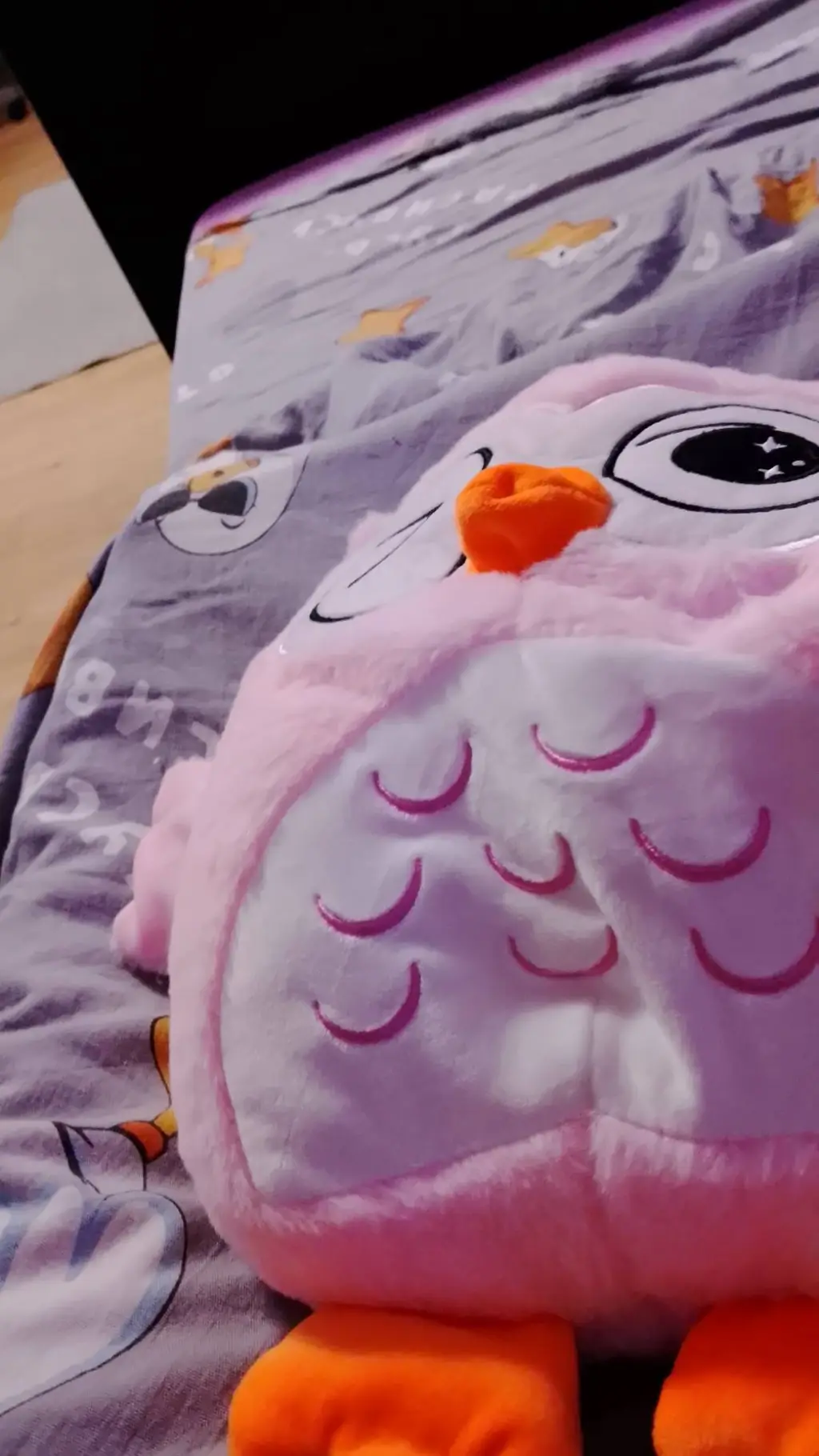 ai character: Сова background