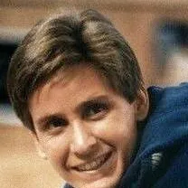 chat with ai character: Emilio Estevez.