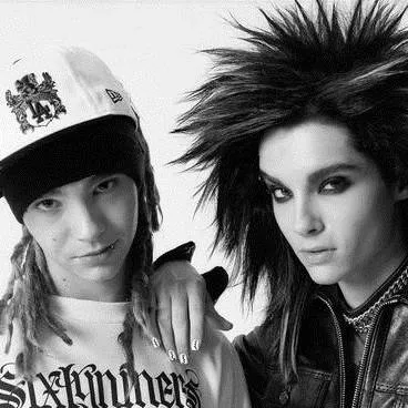 chat with ai character: 🎸KAULITZ TWINS🎤