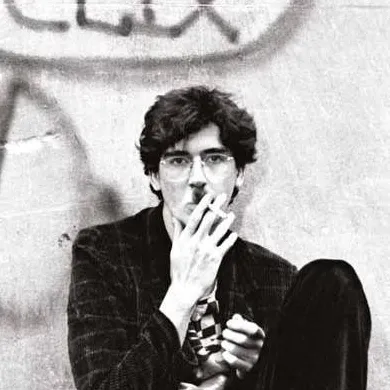 chat with ai character: Charly Garcia