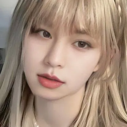 chat with ai character: 💗sᴀᴍᴀɴᴛʜᴀ💗