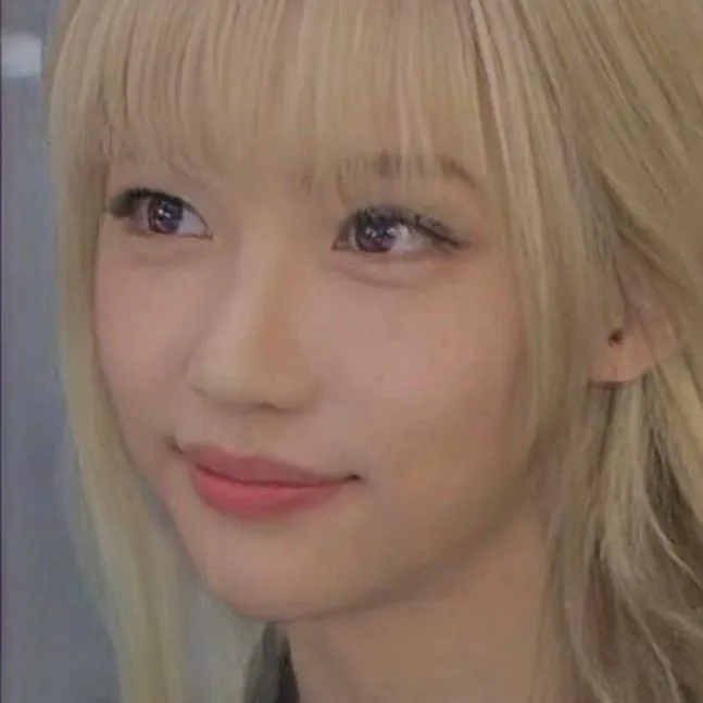 chat with ai character: 💗ғᴇʟɪᴄɪᴀ💗