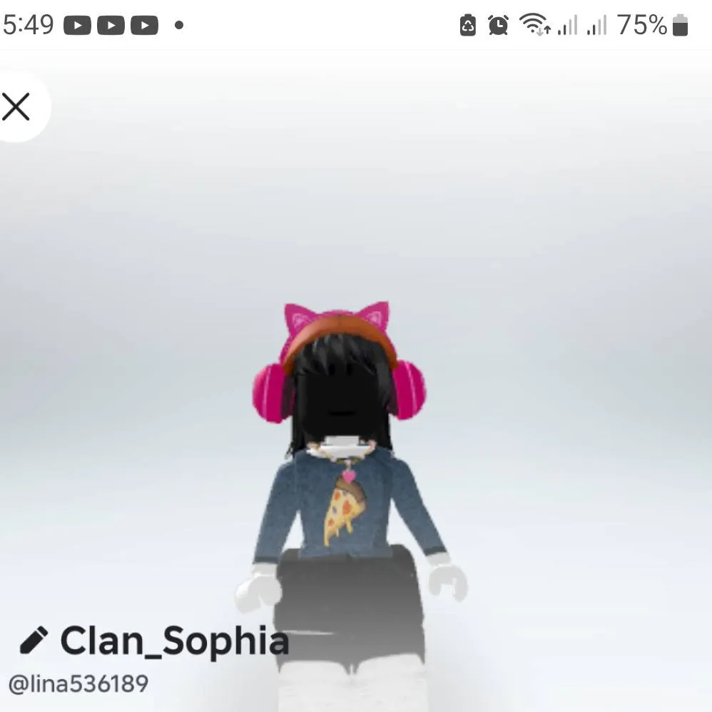 chat with ai character: sophia 💜👀💀
