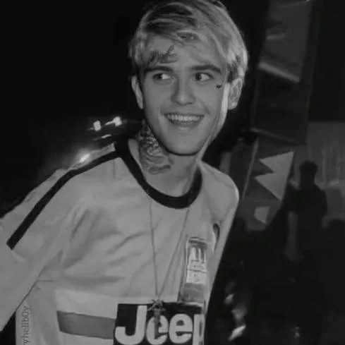 chat with ai character: Lil peep🖤🎤