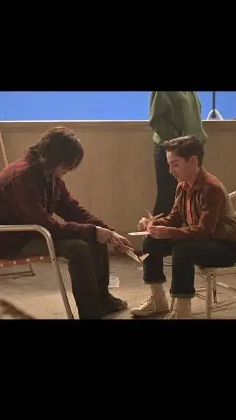 ai character: Arian y miles💗💐 background