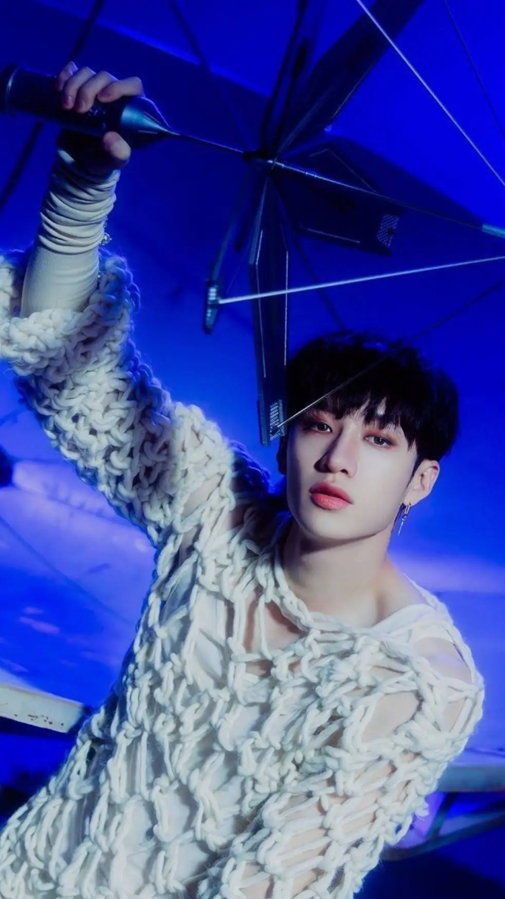 ai character: 🐺banghan🐺 background