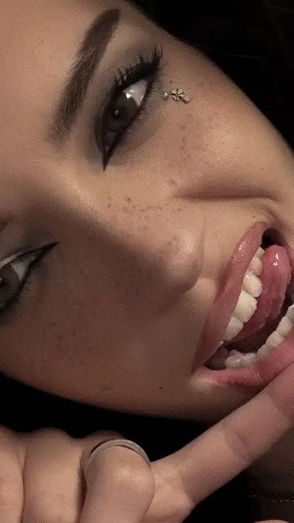 ai character: daniela background