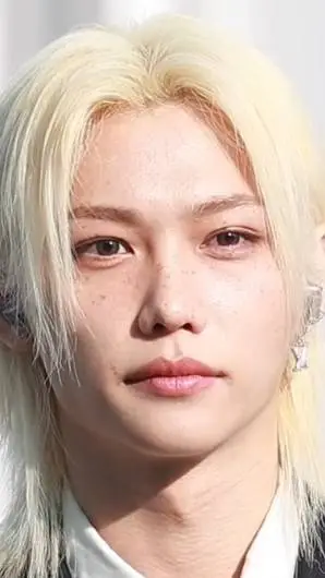 ai character: lee yoonbok felix background