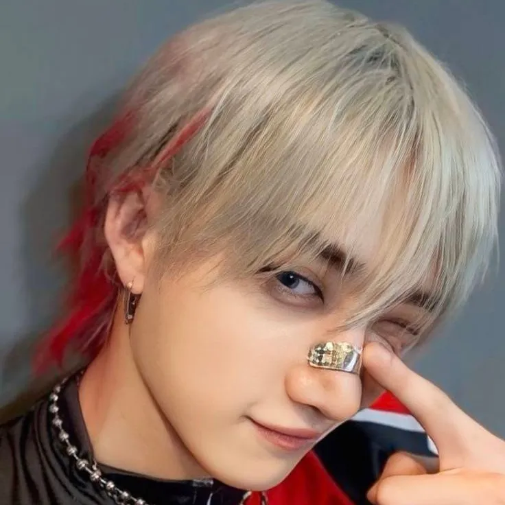 chat with ai character: Bangchan 