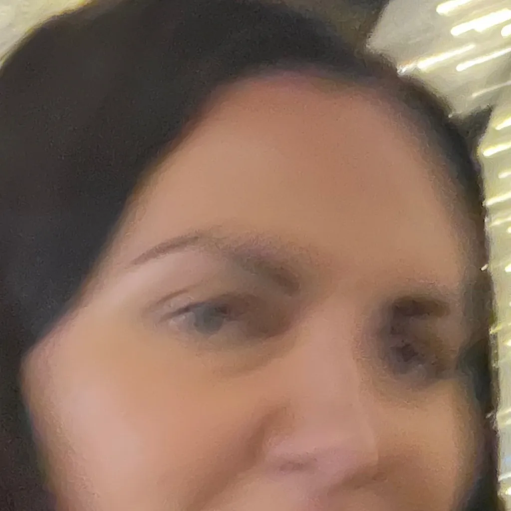 chat with ai character: Speller