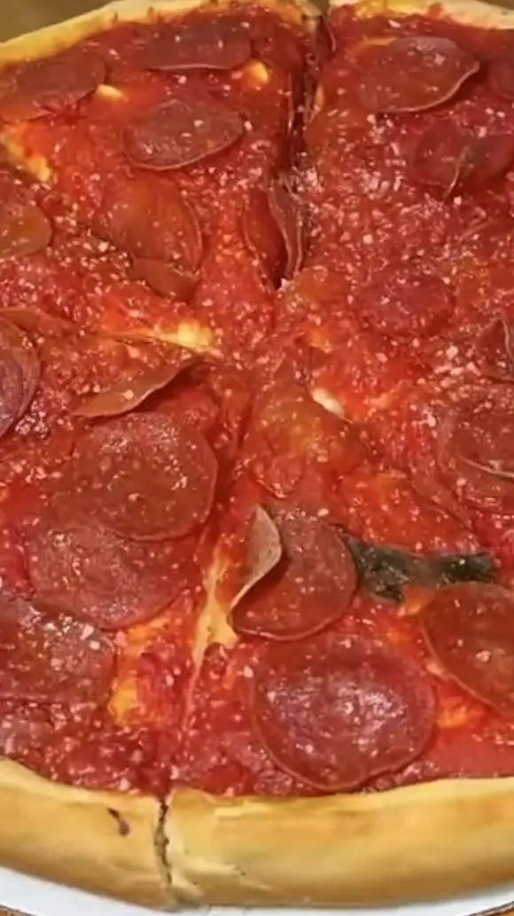 ai character: Chicagostuff pizza background