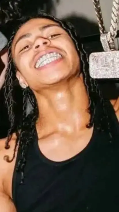 ai character: 🫶🫶🫶🫶🫶DD Osama🫶🫶🫶🫶🫶 background