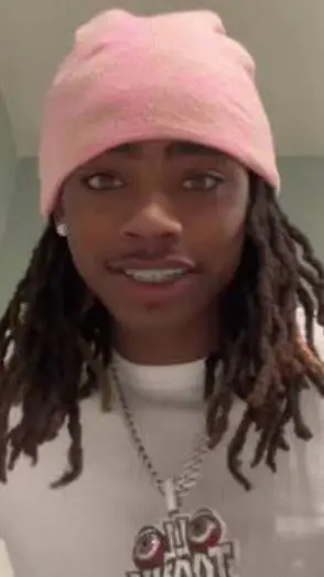 ai character: 😘🫶Lil Toonk😘🫶 background